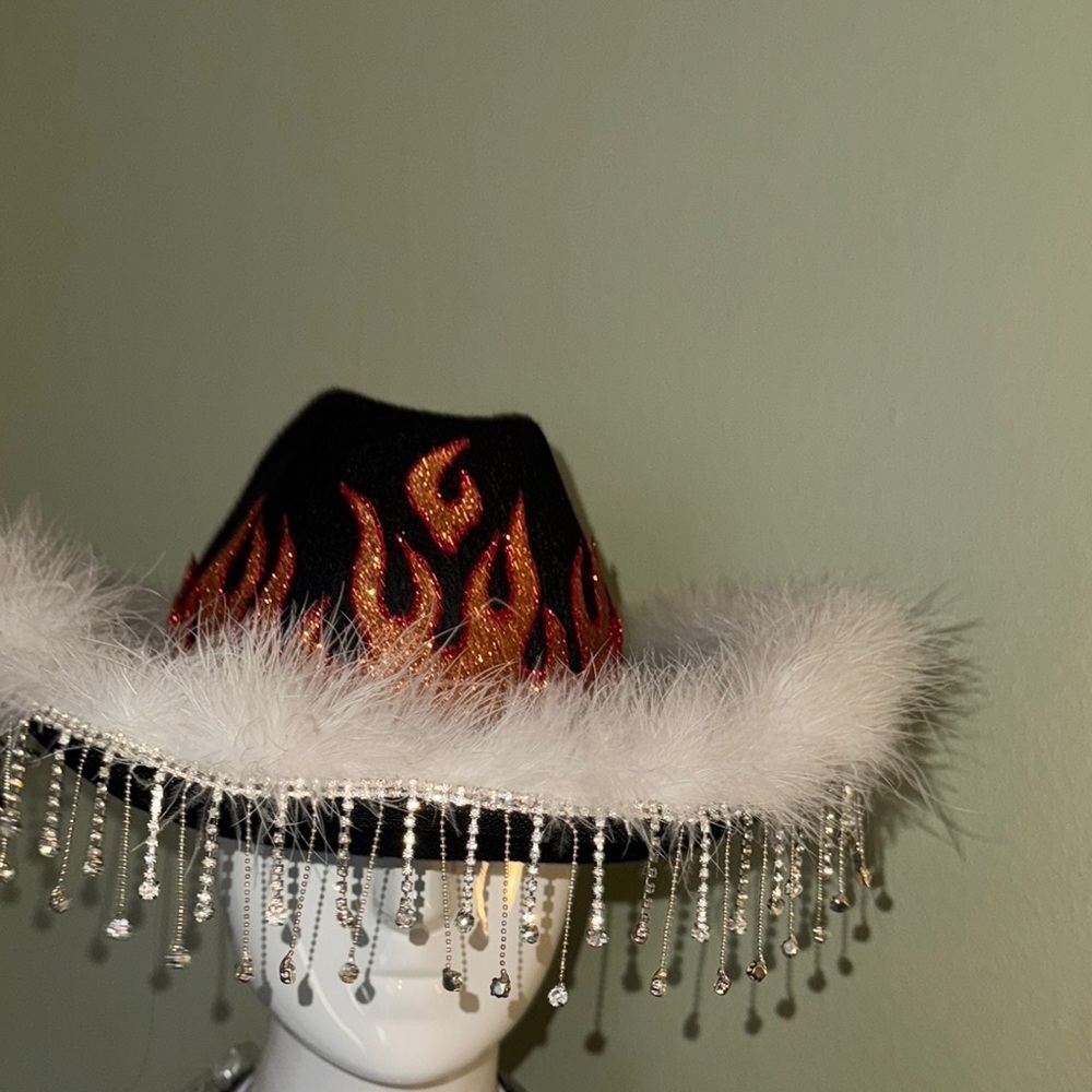 Black flame felt cowboy  hat  White Faux Fur Trim and dangling rhinestones - Picture 5 of 11